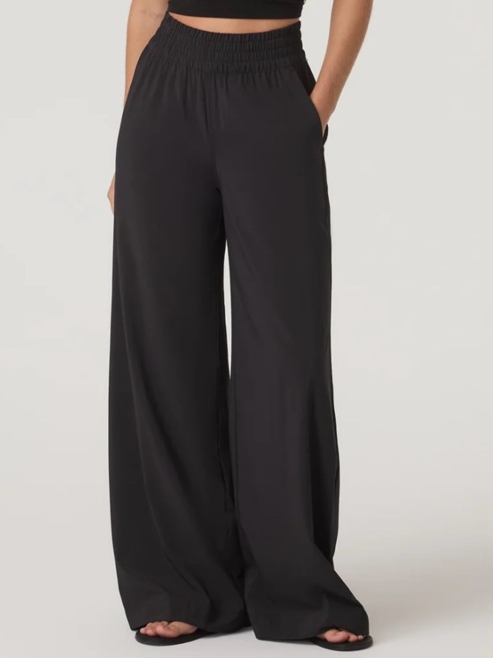 VUORI VILLA WIDELEG PANT, SIZE M.